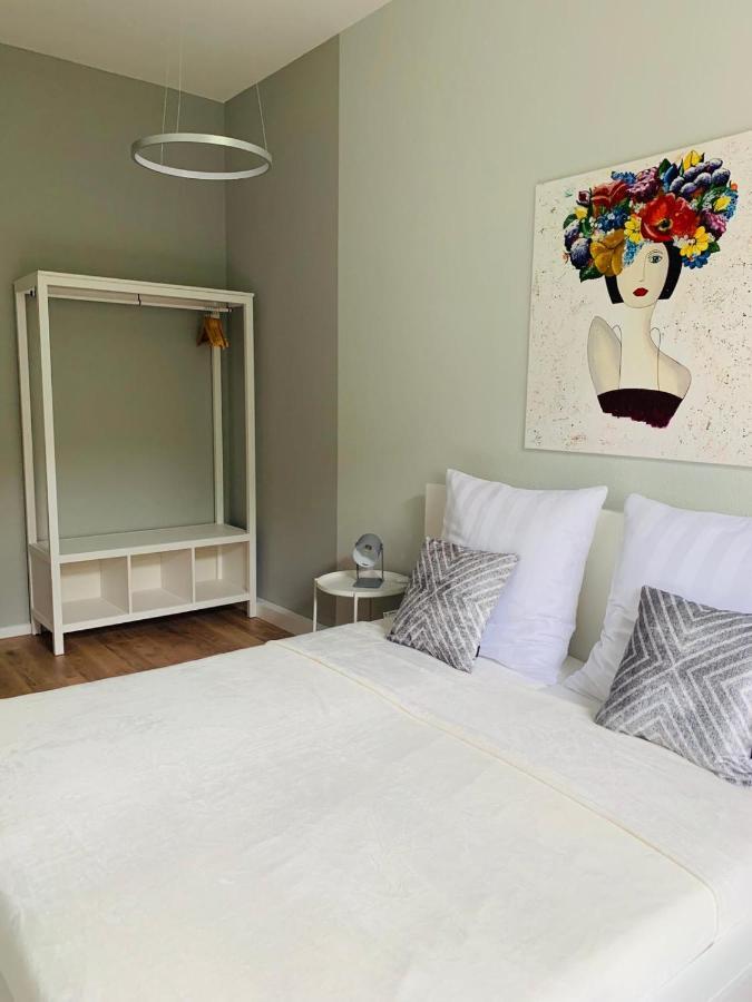 Family Apartment Wiesbaden Eksteriør billede